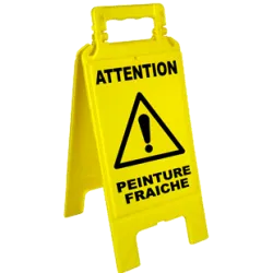 Chevalet attention peinture fraîche